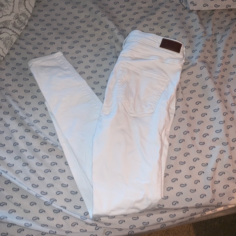 White Hollister Super Skinny Jeans